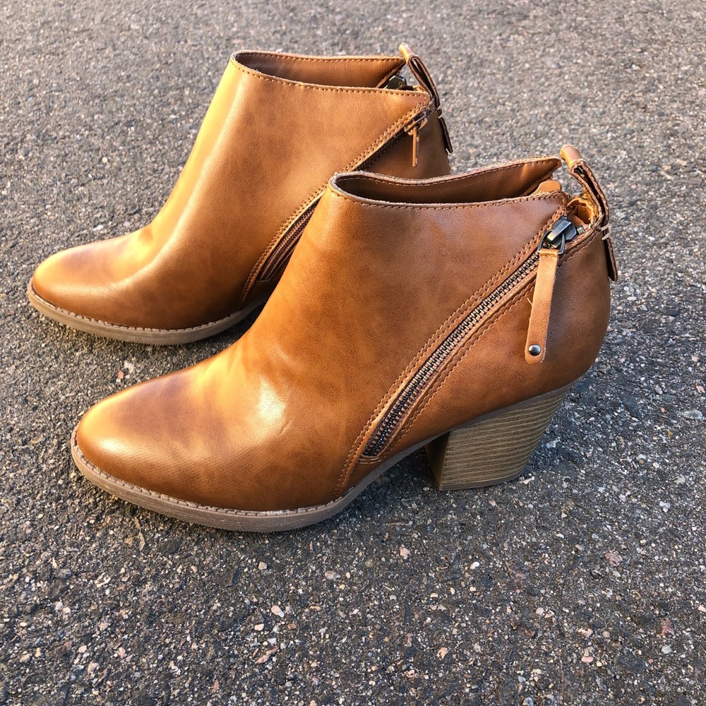 Women’s boots